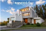  Venta  Casa en San Pedro de la Paz  $1.008.346.500 UF24.500 